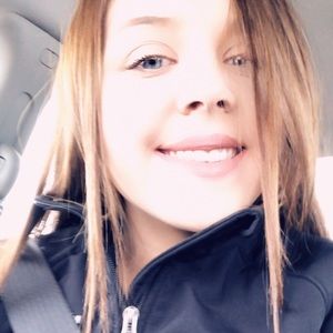 Meet your Posher, Josie